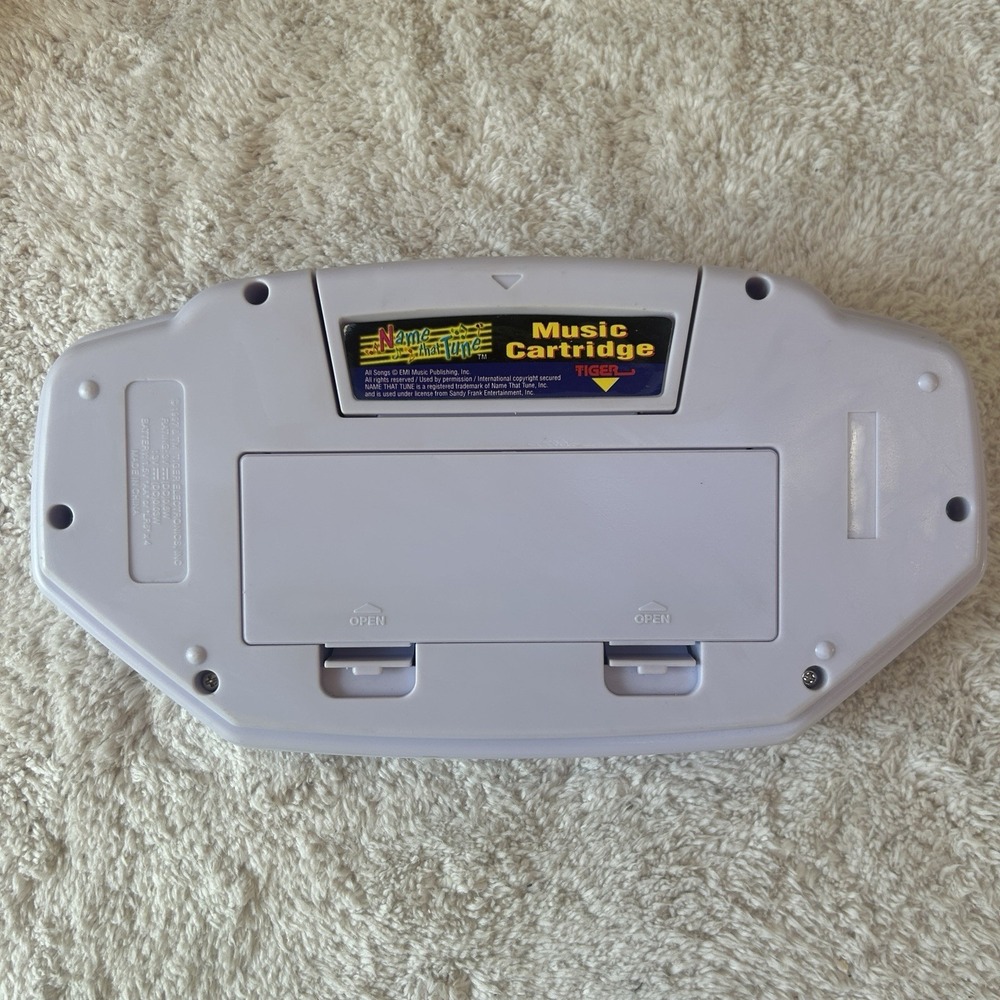 Tiger Electronics Name That Tune Handheld Game With Cartridge Vintage Works - Picture 2 of 8
